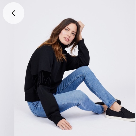 Calvin Klein | Tops | Calvin Klein Funnel Neck Sweatshirt Xs In Black |  Poshmark